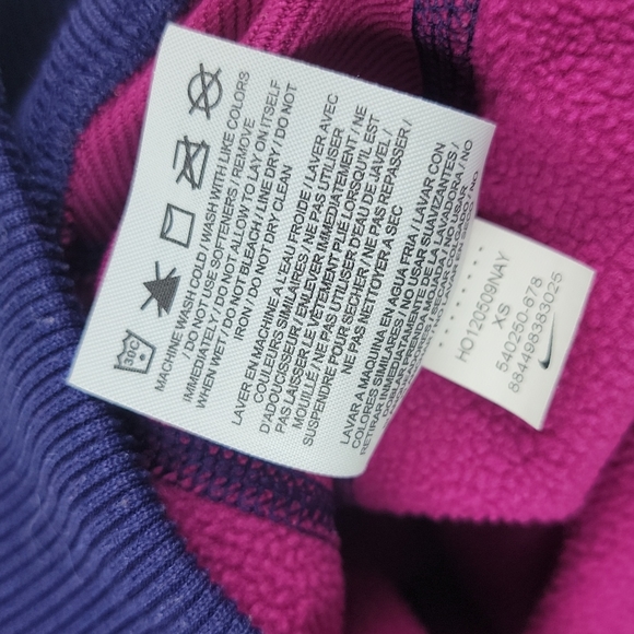 Nike therma-fit hoodie! - Picture 9 of 11